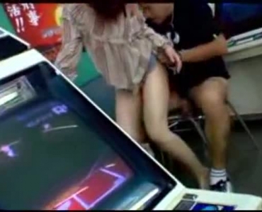 College Girl Arcade Game
